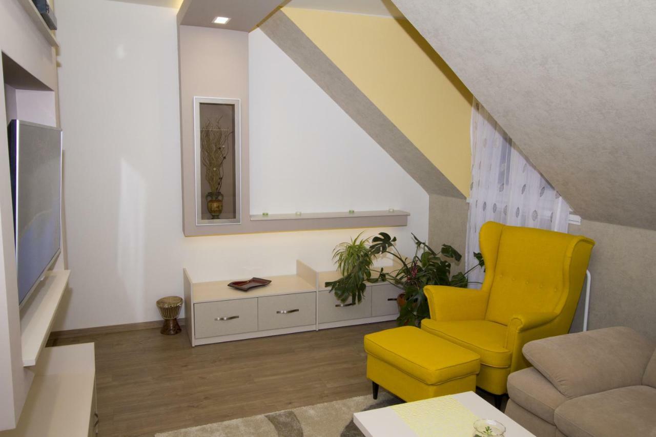 Chez Moi Lägenhet Debrecen Exteriör bild